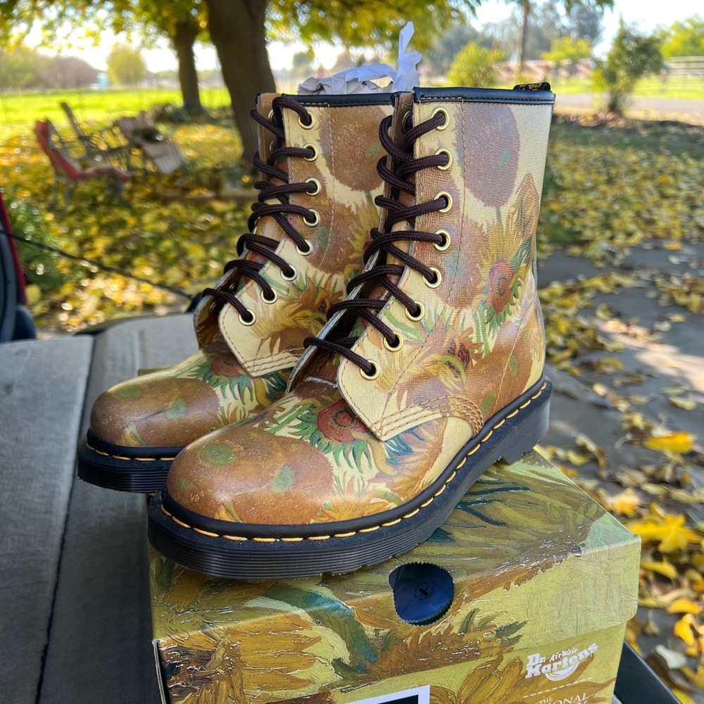Dr. Martens TNG Sunflowers Boots - Multi